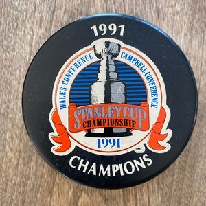1991 Stanley Cup Champions Memorabilia Puck Pittsburgh Penguins